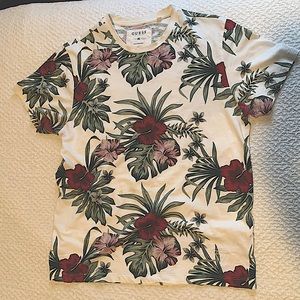 GUESS Los Angeles size Medium 100% Cotton